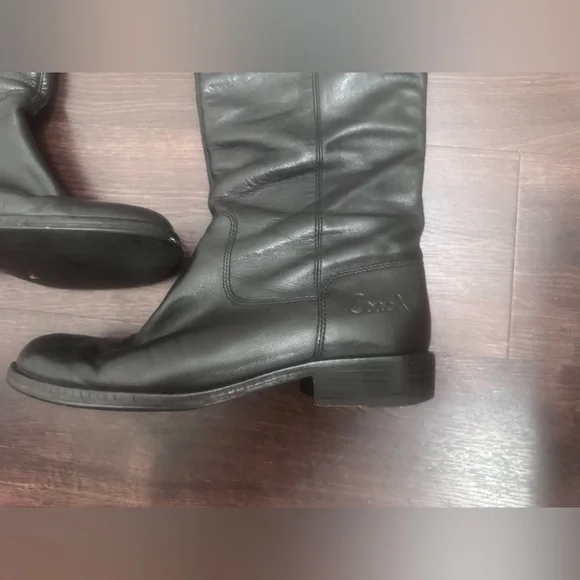 Coach Joele size 8 1/2 Black Leather Riding boot with Detail - Picture 2 of 7